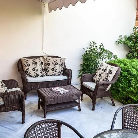 Sleeps 10 Pool Air Con Ferienhaus