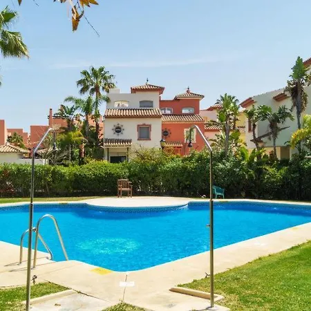 Ferienhaus Sleeps 10 Pool Air Con Estepona