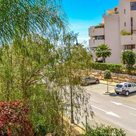 Sleeps 10 Pool Air Con * Estepona