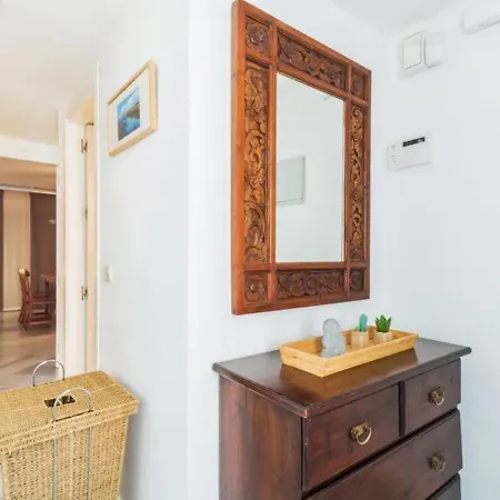 Sleeps 10 Pool Air Con Estepona