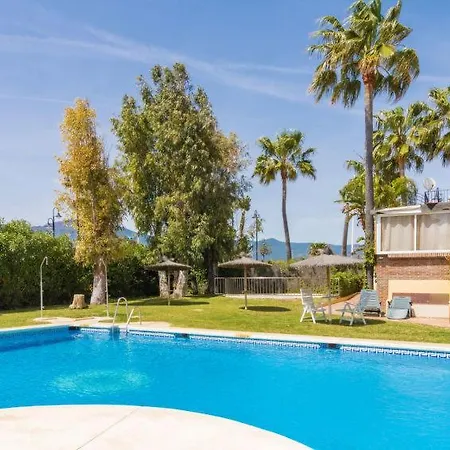 Sleeps 10 Pool Air Con * Estepona